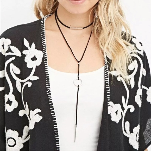 🆕 LAYERED CHOKER NECKLACE - Picture 2 of 3